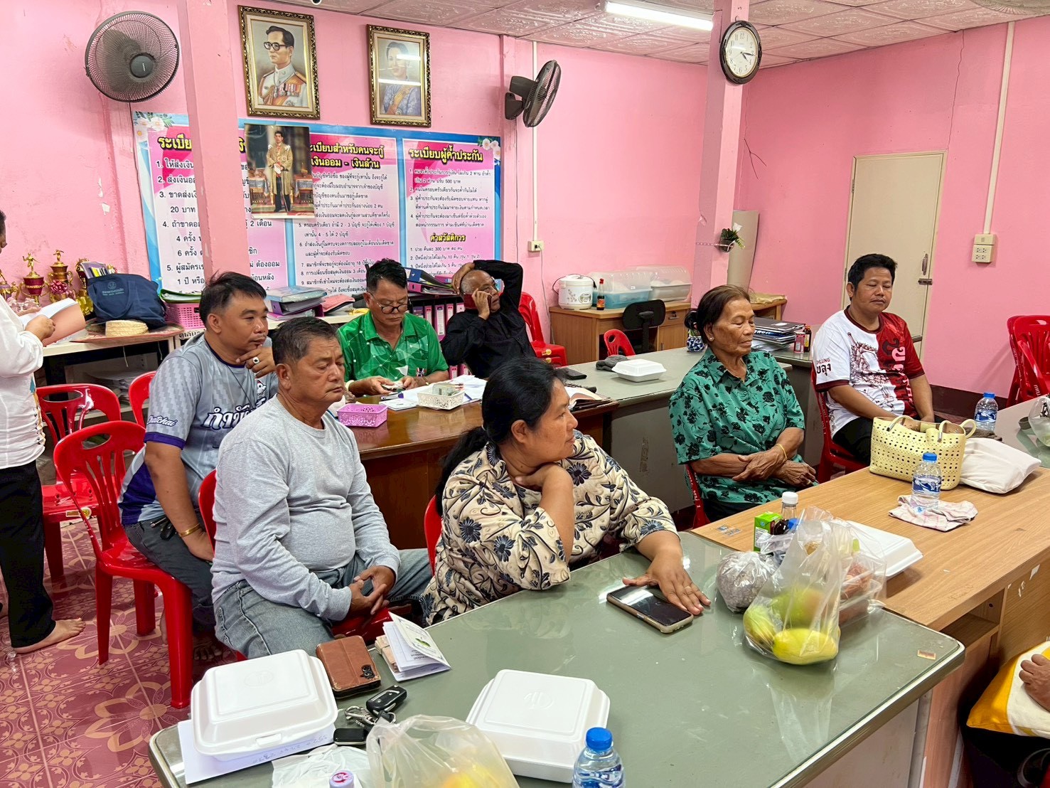 title - ลงพื้นที่พบเกษตรกรที่ได้รับผลกระทบจากพายุฤดูร้อน ในเขตปฏิรูปที่ดิน 